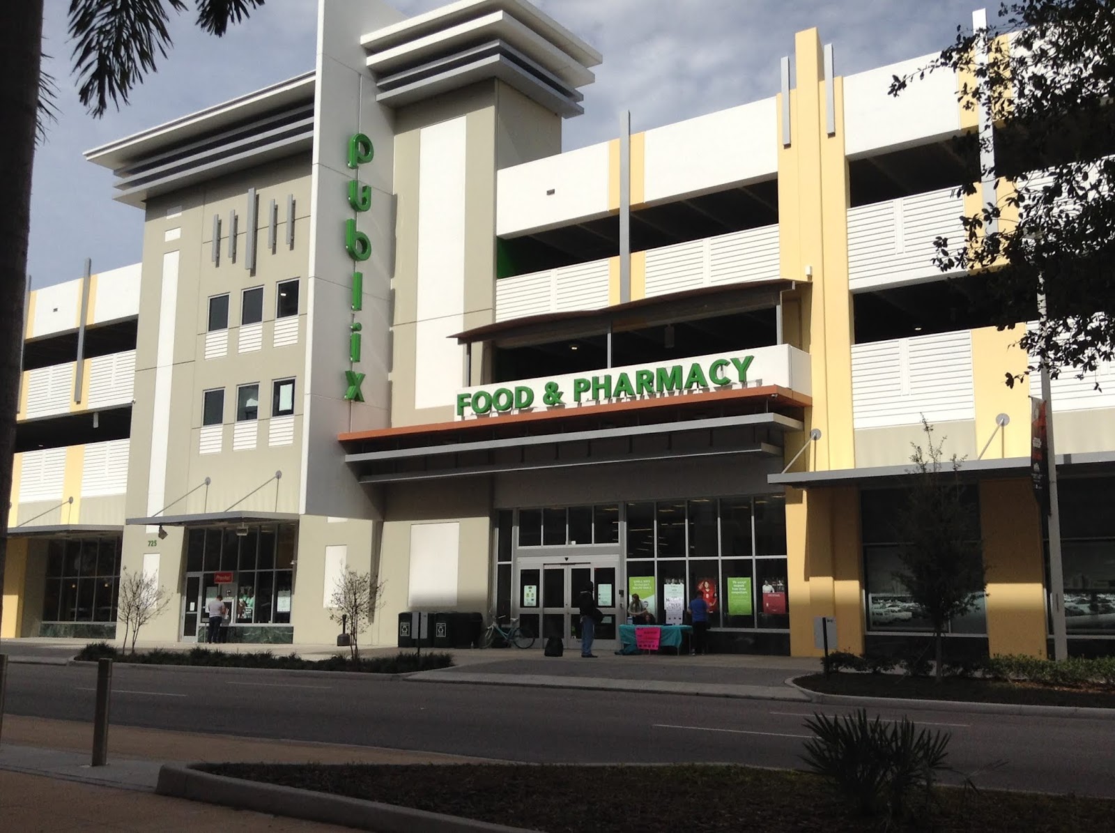 A newer 28M Publix store! St. Petersburg, FL