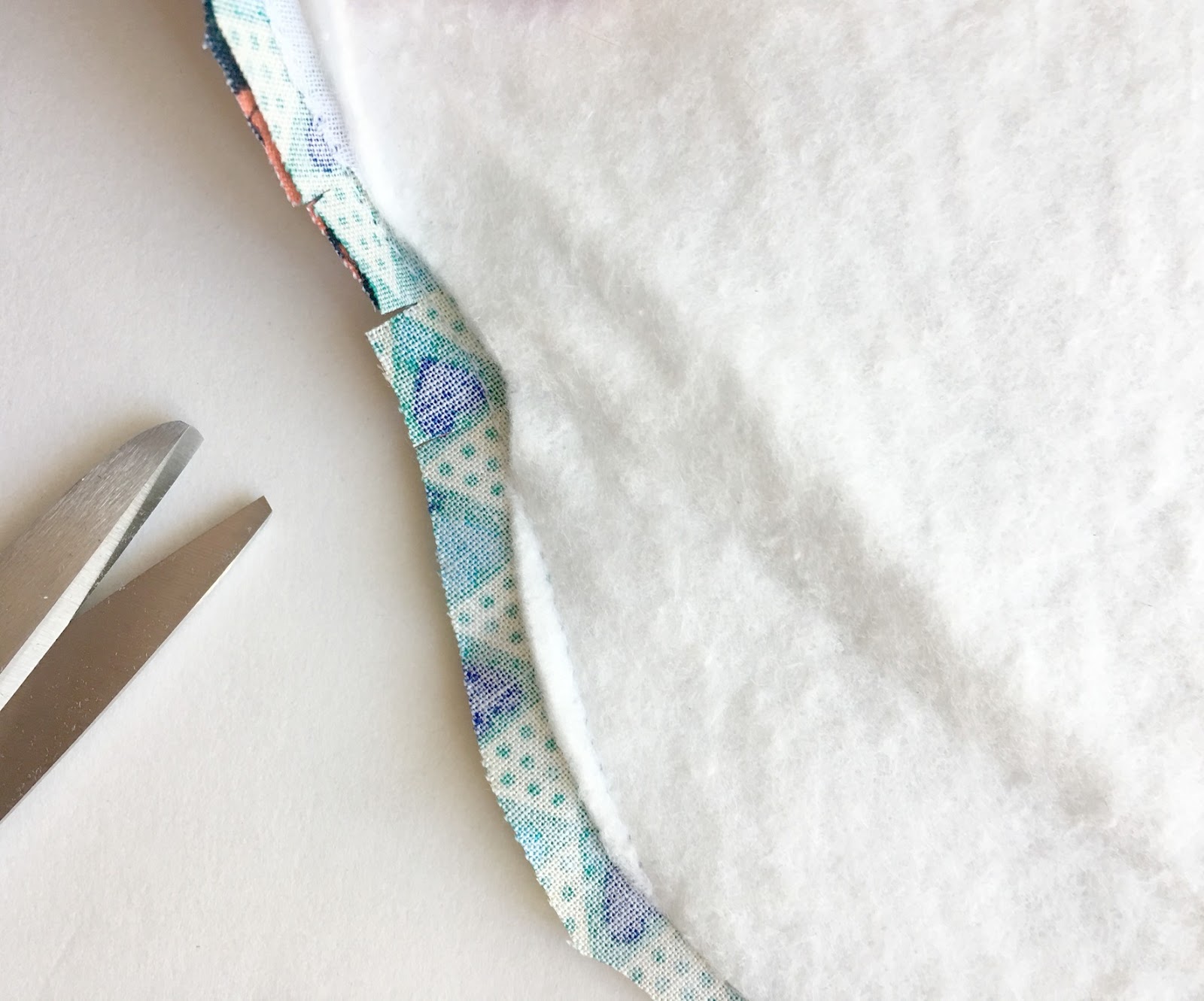 sewhungryhippie How to sew a sleep mask