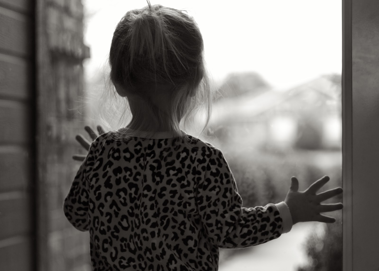 Longing user. Heartbleed (cve-2014-0160) программный код. размышления девушки. иконка человек. расставание картинки.