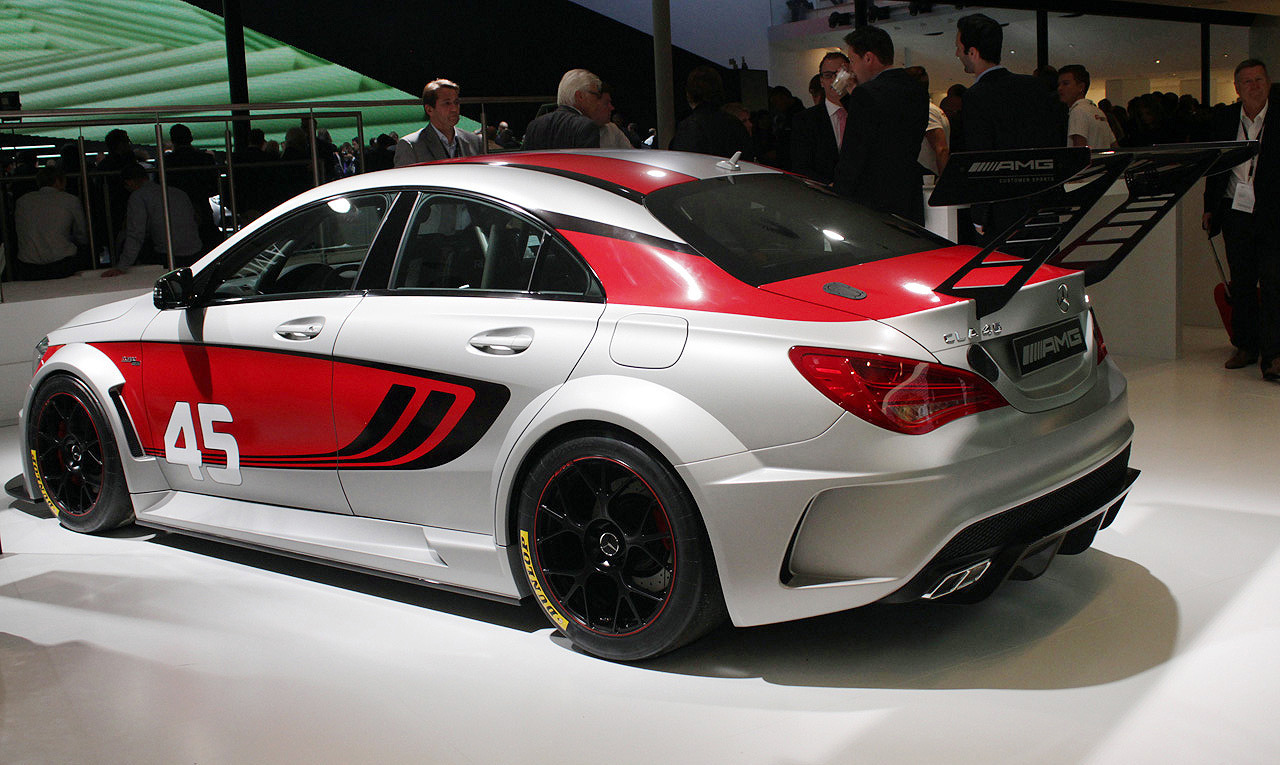 169 Automotiveblogz Mercedes Benz Cla45 Amg Racing