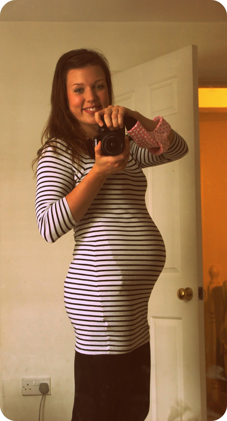 Country Rose Bump no.2 at 17 weeks...