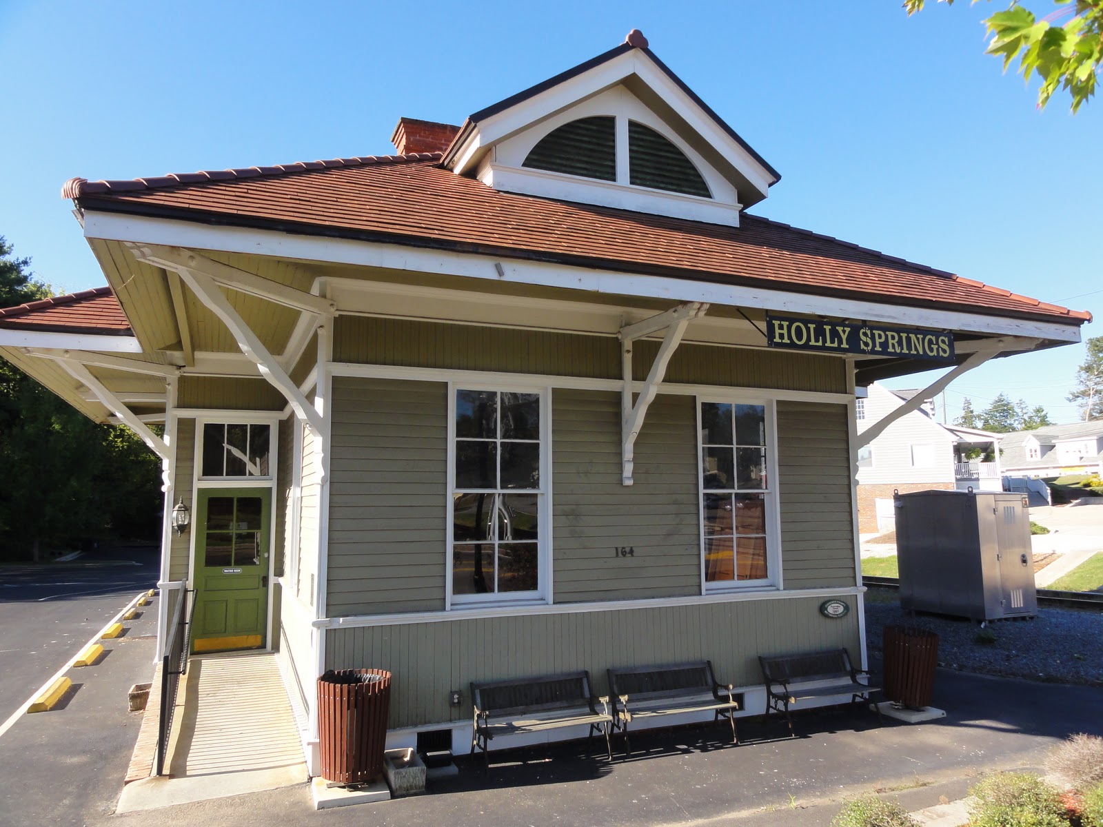 Andrew's Depot Holly Springs, Depot