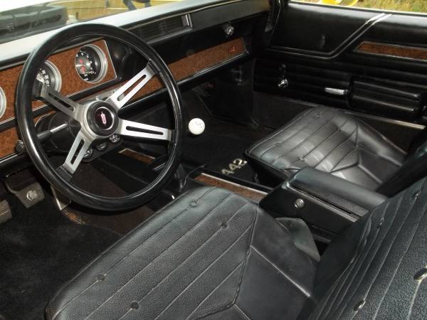 American Muscle Car, 1970 Olds Cutlass S | Auto Restorationice