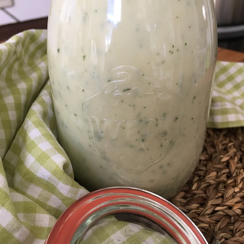 Greenway36: Crème fraîche-Joghurt-Salatsauce mit Kräutern