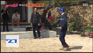 은근히 못하는거 없이 다잘하는 남자연예인.GIF 일반인 중에선 최상급 운동신경급일거 같은 형.JPGIF