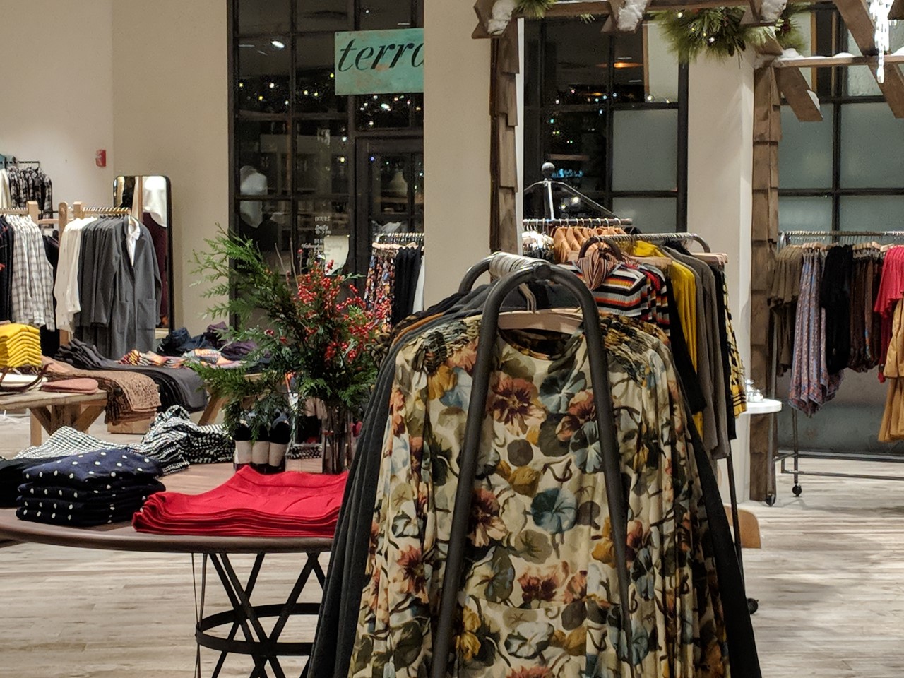 Robert Dyer Bethesda Row Anthropologie & Co., Terrain Cafe now open