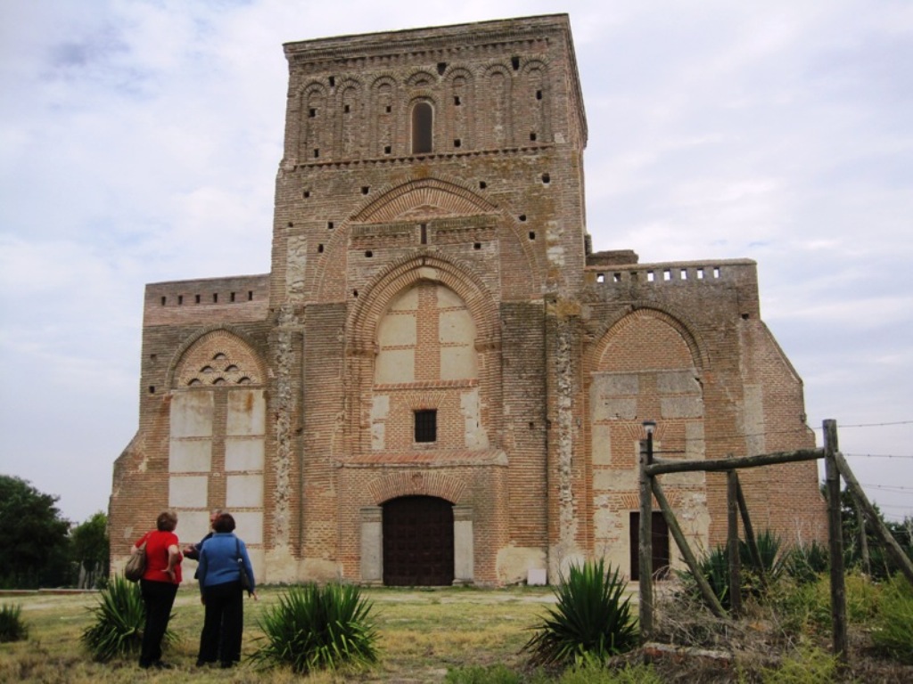 Por el mundo Iglesia o ermita La Lugareja.