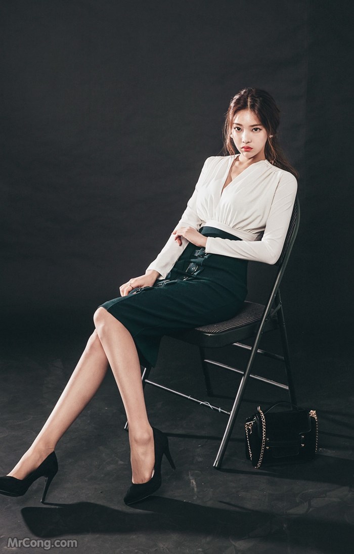 Model Park Jung Yoon in the November 2016 fashion photo series (514 photos) photo 24-17