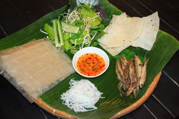 Grilled Sharpbelly in Phú Yên (Cá mương nướng Phú Yên)