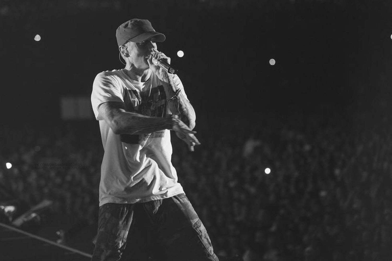 Фотоотчёт: "The Monster Tour" - Eminem и Rihanna в Детройте.