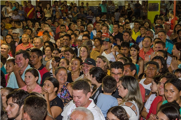 Prefeitura de Cocal inaugura Centro Comercial e praça - Imagem 13