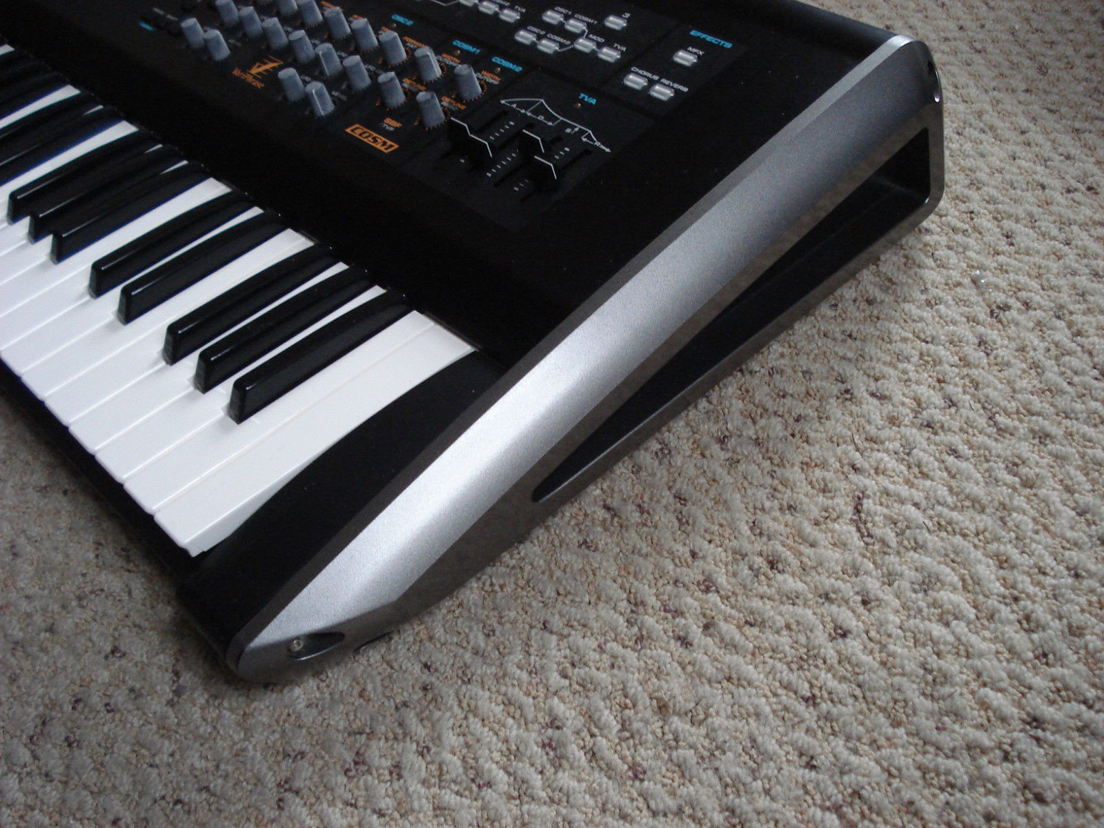 MATRIXSYNTH: Roland V-SYNTH VERSION 2 Keyboard Synthesizer