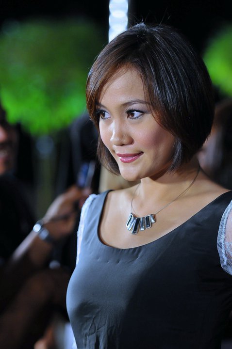 Gambar Artis Seksi: Yana Samsudin Hot Seksi