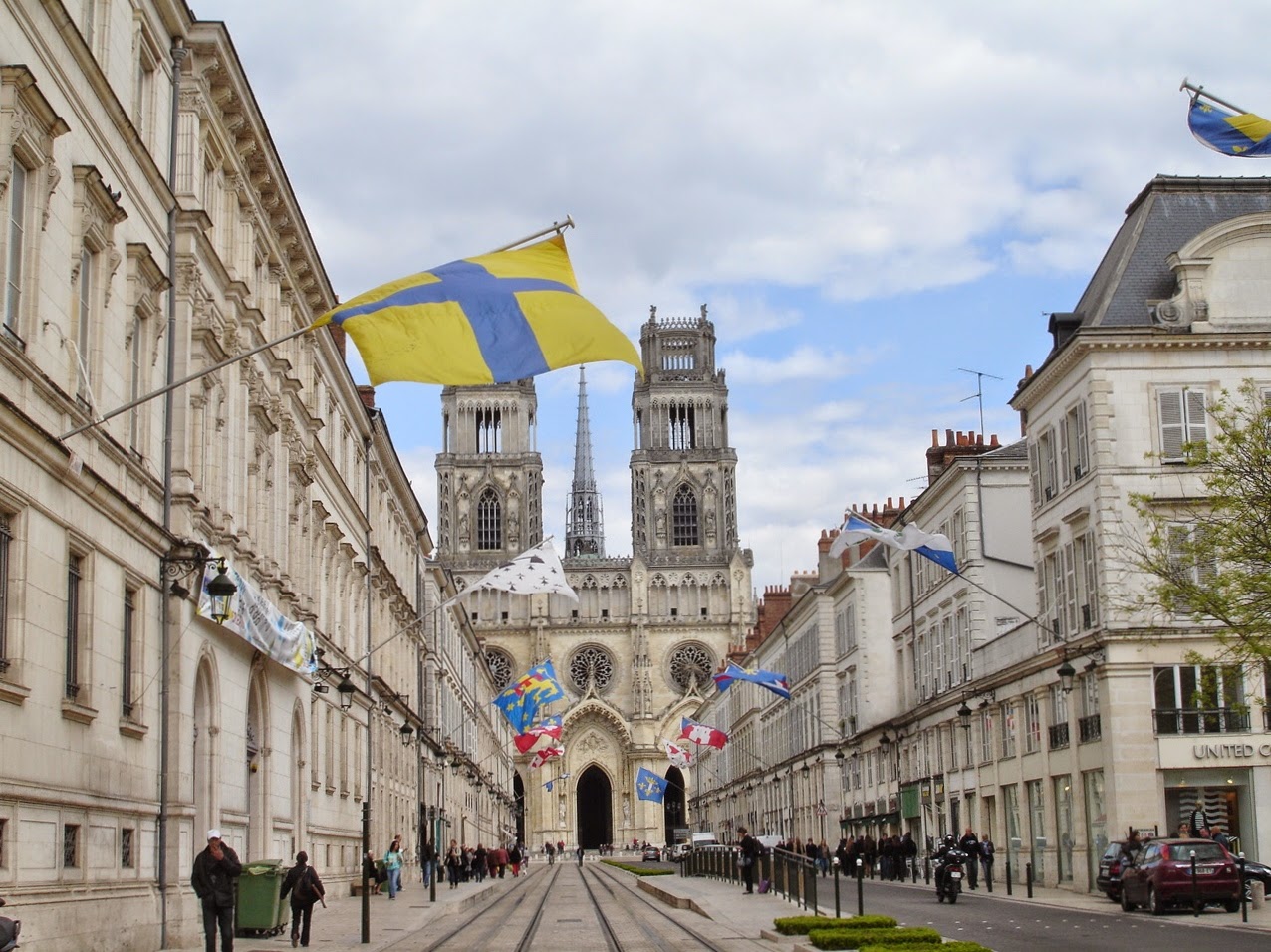 BROCANTE CHARMANTE Orléans Eine Reise wert! Teil 1