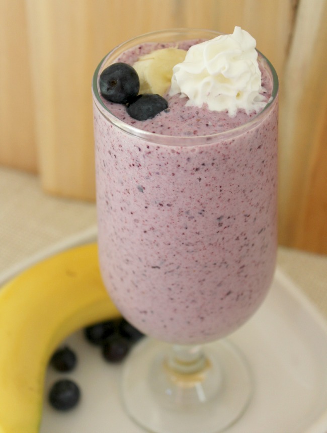 blueberries and cream ice drink