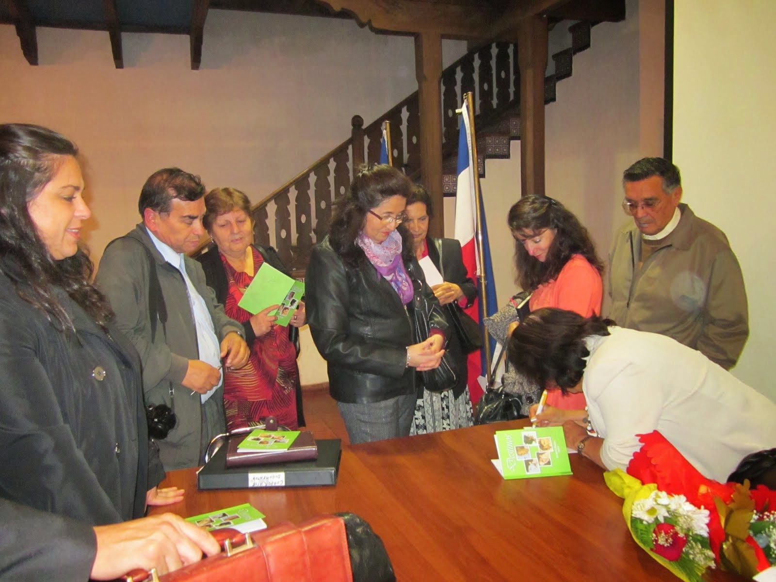 Presentación del libro Destinos en Chillán Viejo