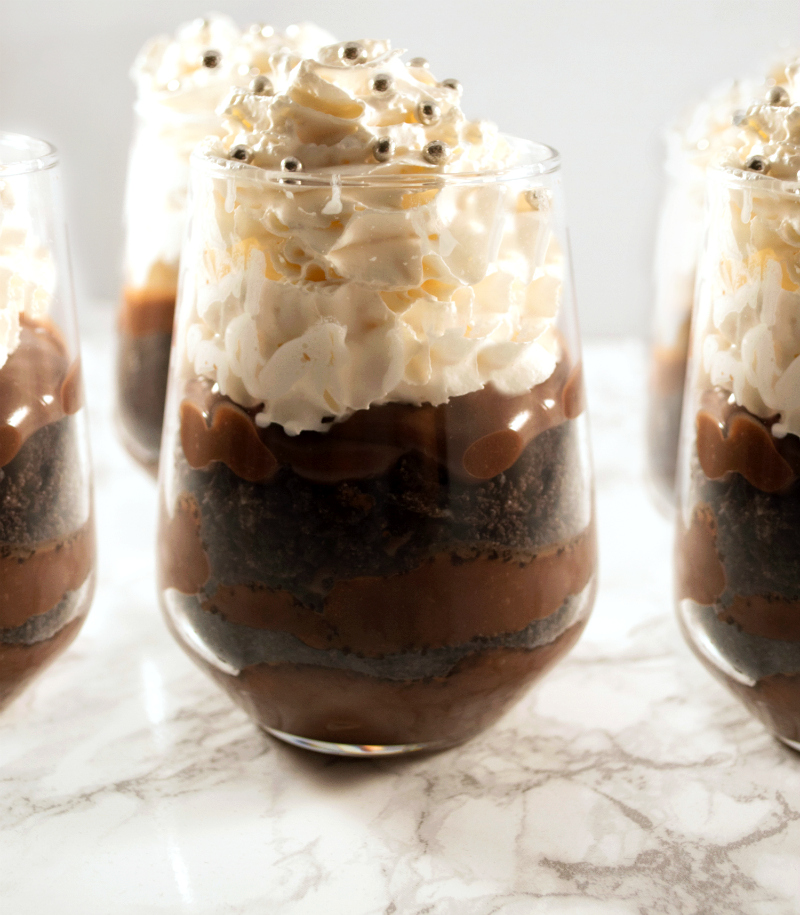 Style, Decor & More DIY Wedding Oreo Pudding Cups with Silver Pearls