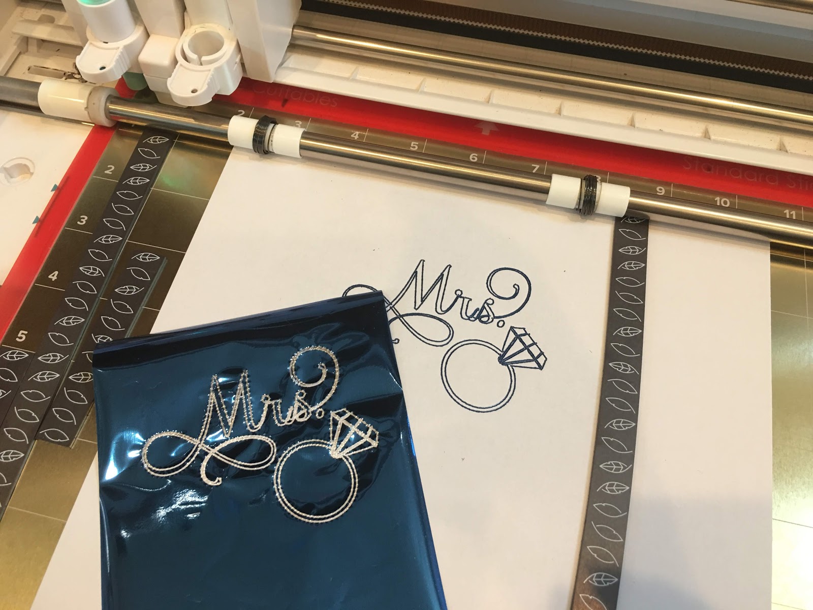 Foil Quill Magnetic Mat Board Review & Tutorial - Silhouette School