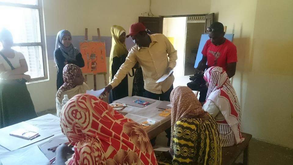 Zanzibar art, in the eyes of a local artist Dullah Wise. Art therapy at Kidonge Chekundu Mental