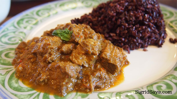 Merkado organic restaurant beef curry
