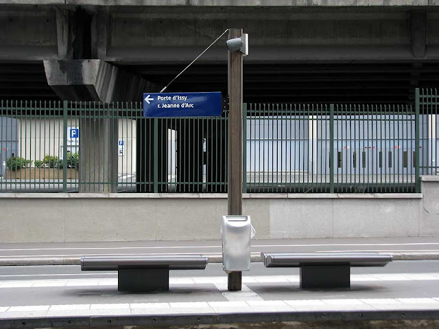 Bench, Porte d'Issy, Île-de-France tramway Line 2, Paris