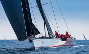 http://asianyachting.com/news/SydHob18/SydneyHobart18Updates.htm