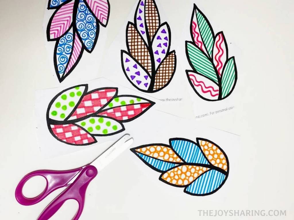 how to decorate paper leaves with doodle art