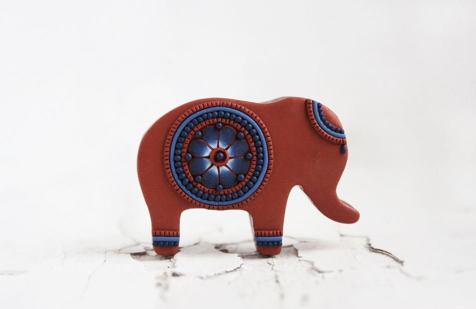 Amazing Elephant Polymer Clay Jewelry by Kni Kni / The Beading Gem