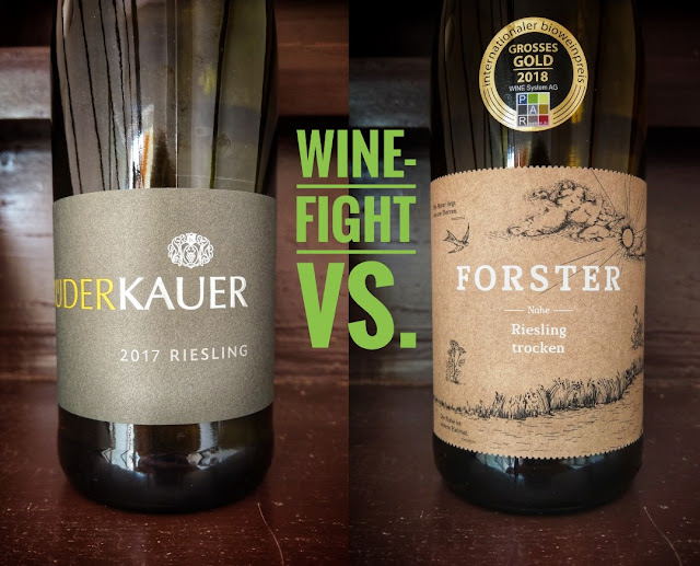 Wein-Fight zwischen Riesling Forster und Riesling Kauer