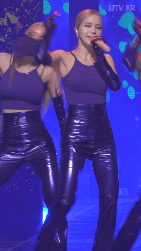 마마무 솔라 민소매 겨드랑이