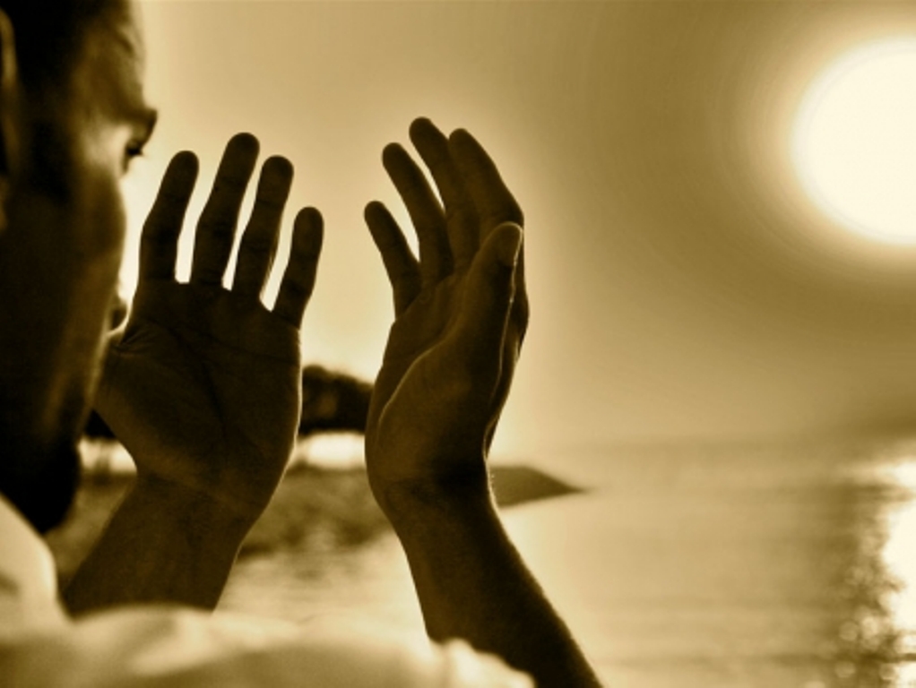 Cara Islami Meraih Kesuksesan dan Pahala Melimpah Cinta