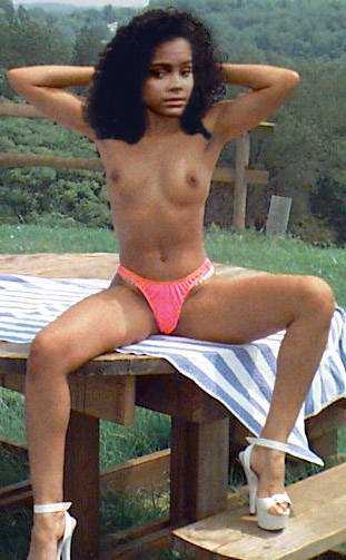 Vorhees nude lark Lark Voorhies. 