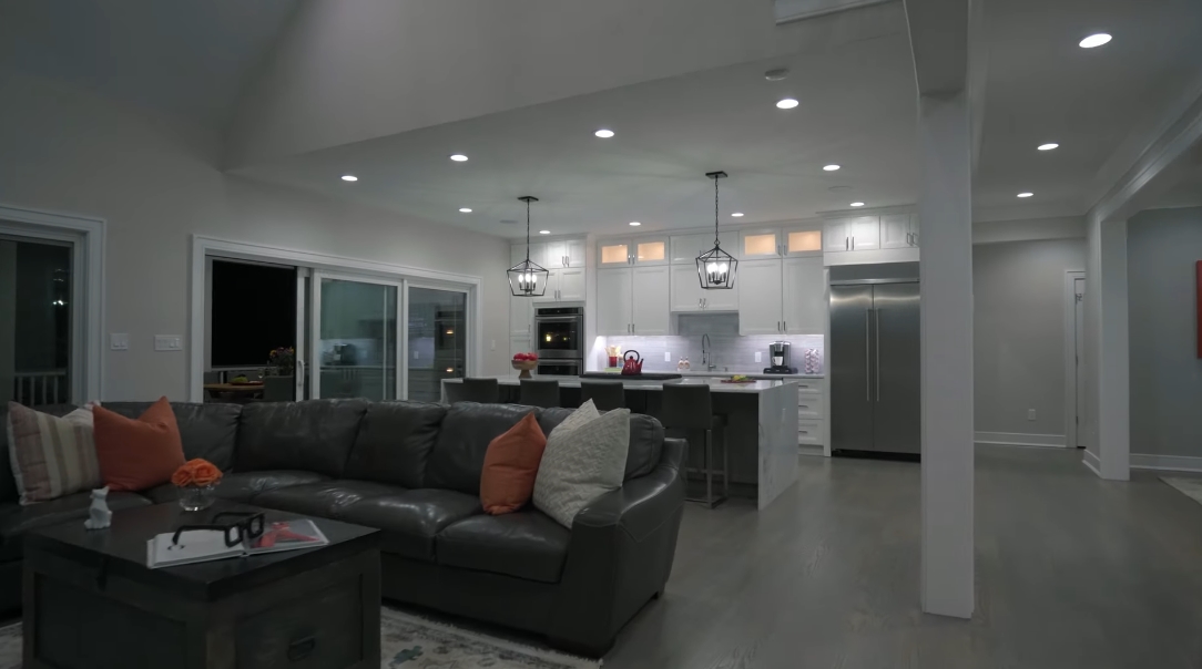 41 Interior Design Photos vs. 6 Minor Ct, Denville, NJ Luxury Home Tour