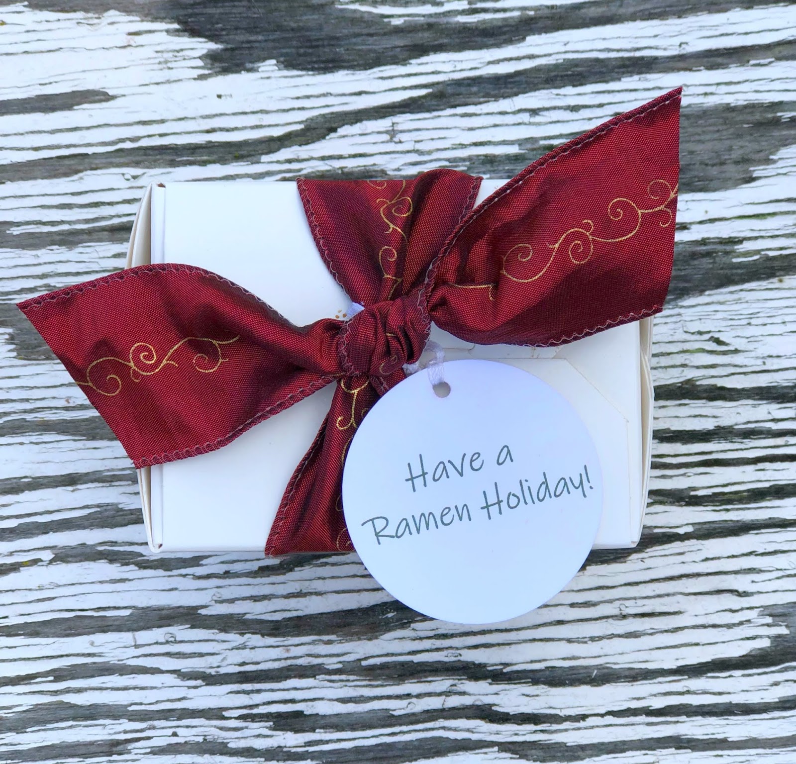 Jac o' lyn Murphy Ramen around the Christmas Tree! 5 Noodle Gifts