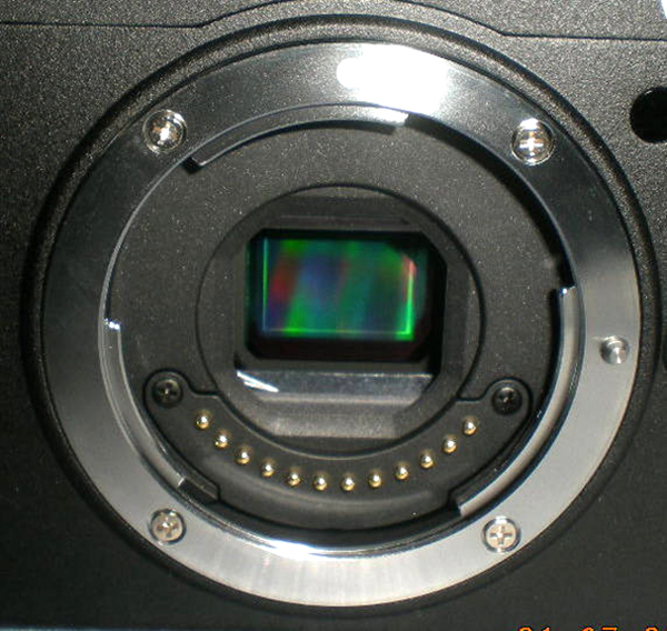 The Nikon Companion Nikon Releases Two New ILC Cameras The J1 and V1