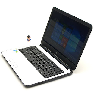Laptop Gaming HP 15-r217TX Core i5 Double VGA