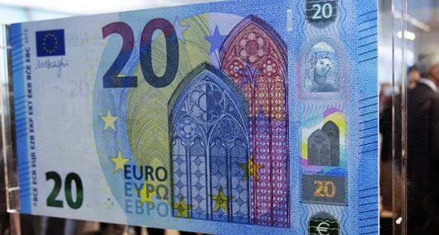 Синяя купюра. 20 Евро 2015 года. 20 Евро купюра. Синяя купюра евро. Старая купюра 20 евро.