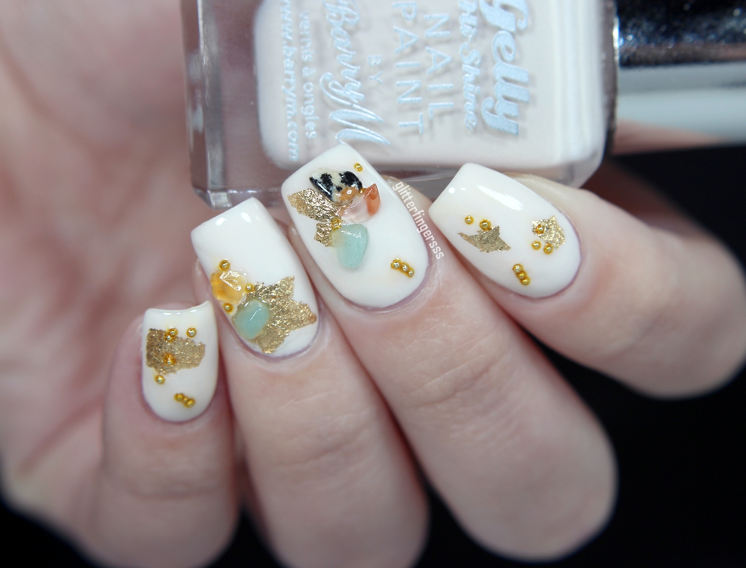 Nail Art with Stones Glitterfingersss in english