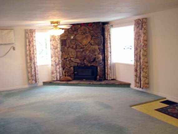 Odd Shaped Living Room Decorating Idea Ayanahouse