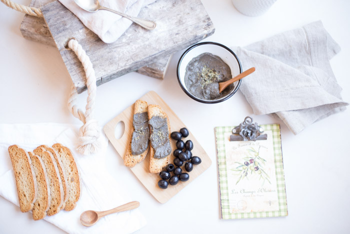 Paté de aceitunas negras