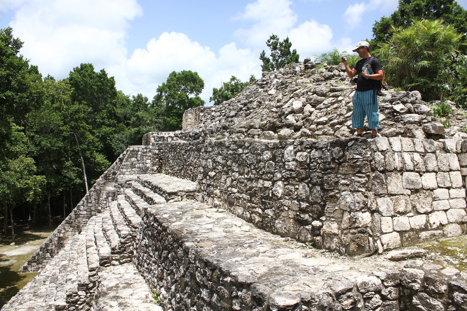 Visitar as ruínas maias de RIO BEC no rescaldo do furacão "Ernesto" | México