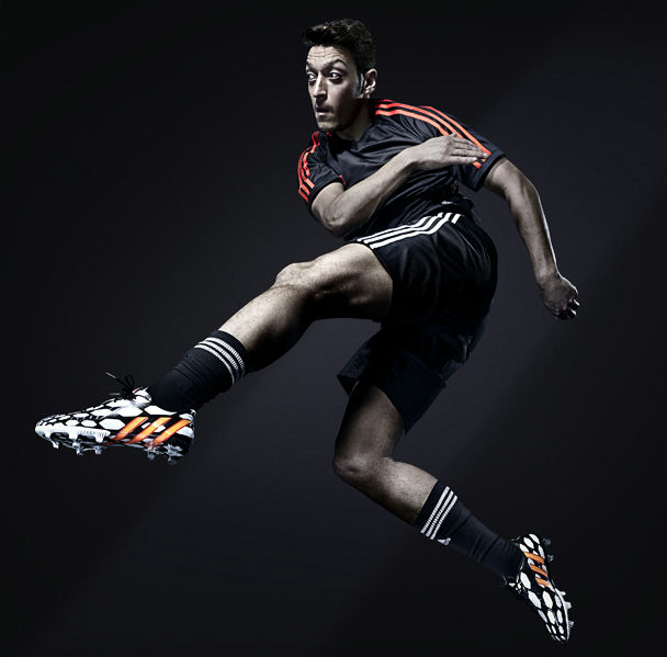 Superior a pesar de cerca Adidas Predator Instinct Battle Pack 2014 World Cup Boot Released - Footy  Headlines