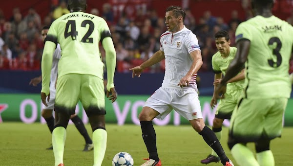 Oficial: El Sevilla renueva hasta 2019 a Krychowiak