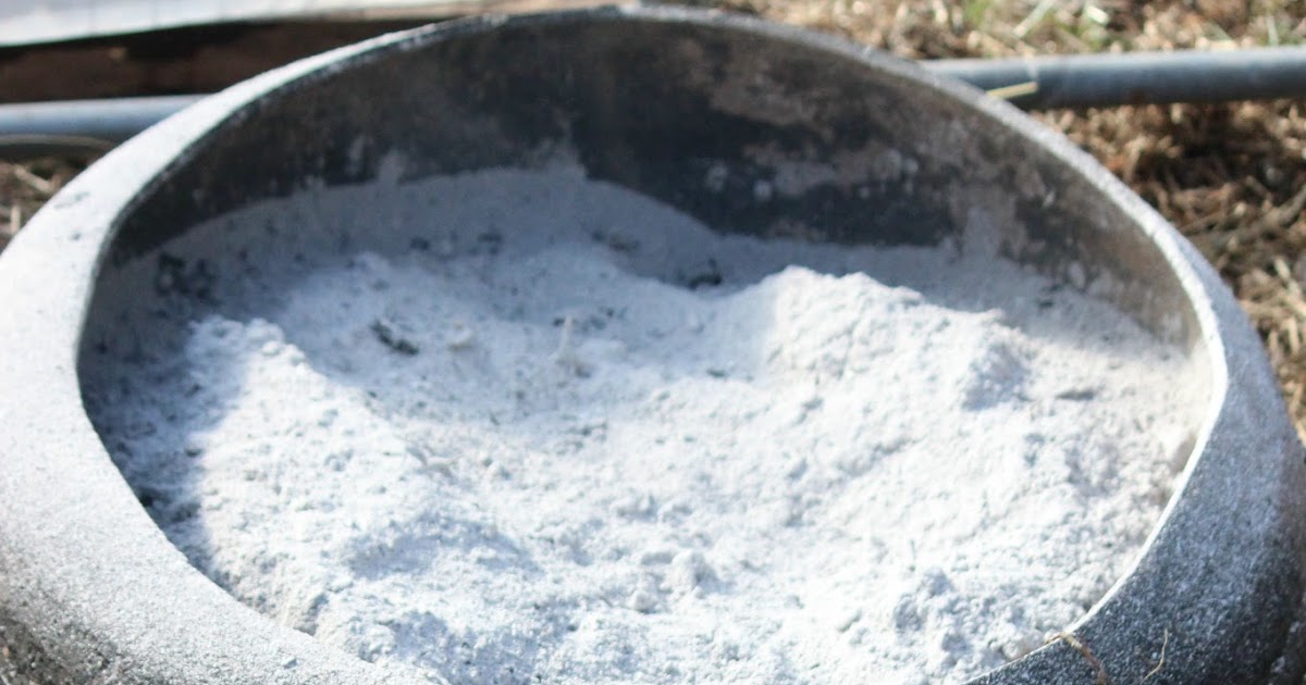 Rabbit Ridge Farm DIY Chicken Dust Bath