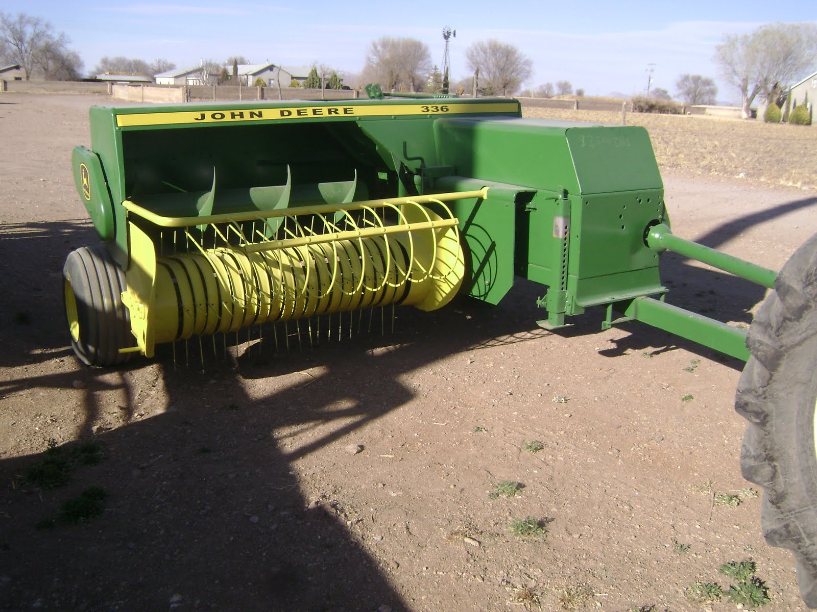 MAQUINARIA AGRICOLA INDUSTRIAL: Empacadora John Deere 336 por $6,500
