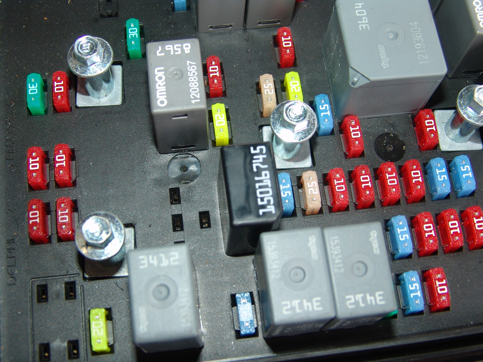 2004 Chevrolet Trailblazer, No Low Beam Headlights