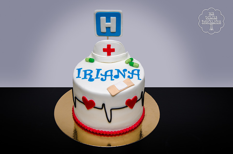 Legítimo Persuasión Red de comunicacion Mis Dulces Pastelitos: Tarta de Cumpleaños Enfermera - Iriana