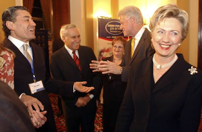 the sabans and the clintons political bedfellows