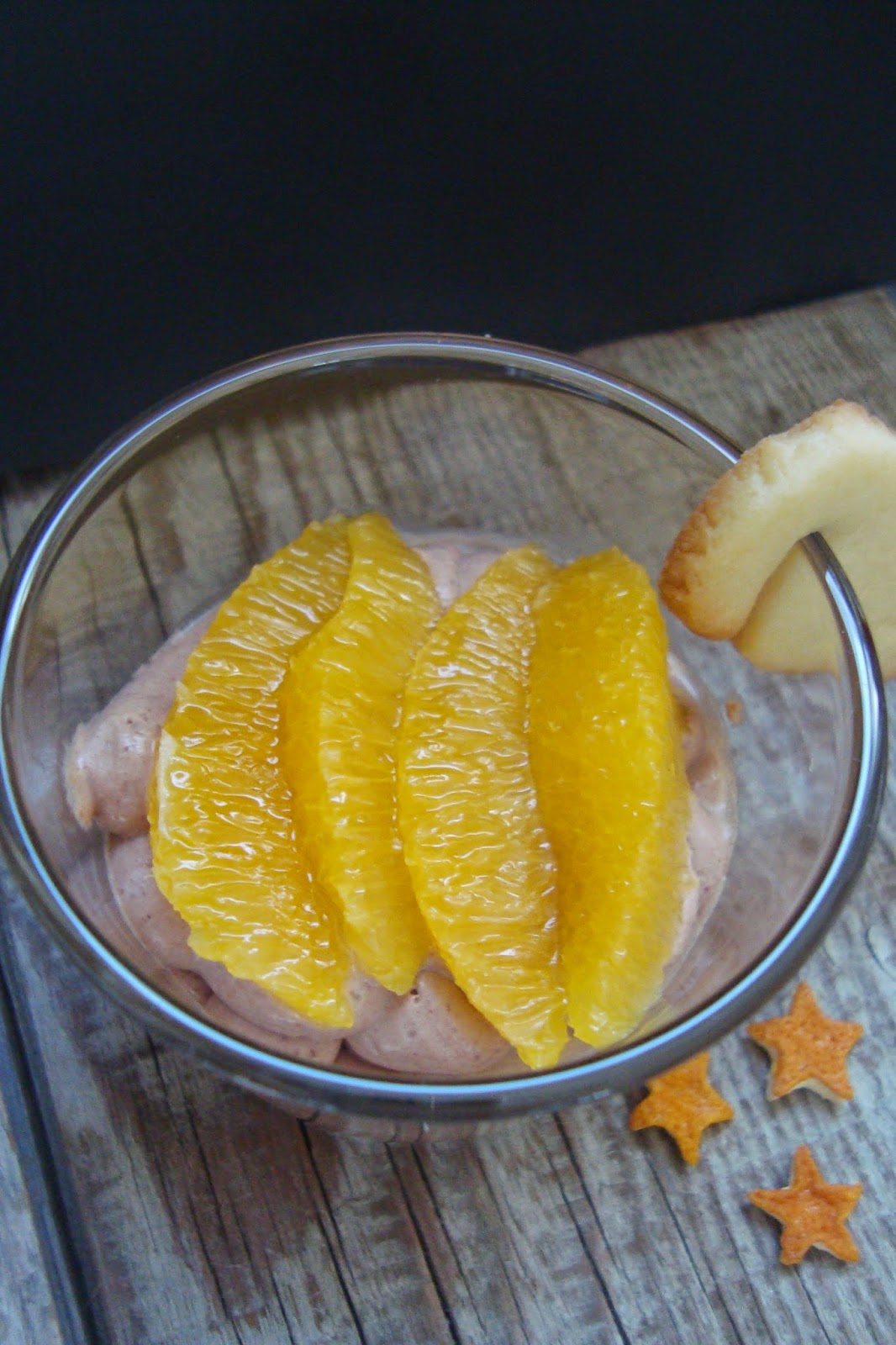 Kleefalter: einfaches Lebkuchenmousse mit filetierten Orangen