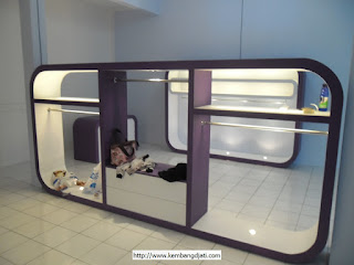 Etalase - Display Showcase Fashion 03